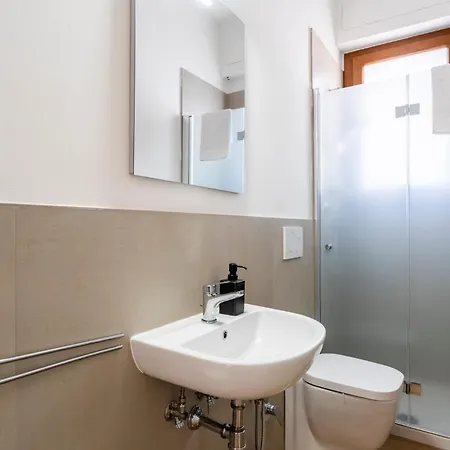 New 2bdr - Attico Panoramico Con Posto Auto فلورنس