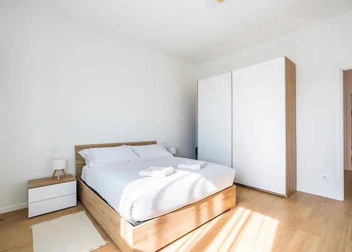 Appartamento New 2bdr - Attico Panoramico Con Posto Auto *