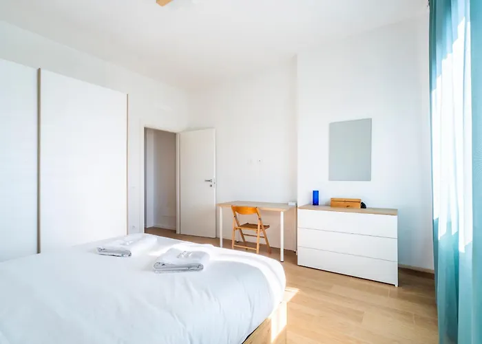 Appartamento New 2bdr - Attico Panoramico Con Posto Auto